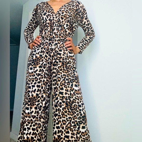 Leopard Print Wrap Jumpsuit - Picture 3 of 9